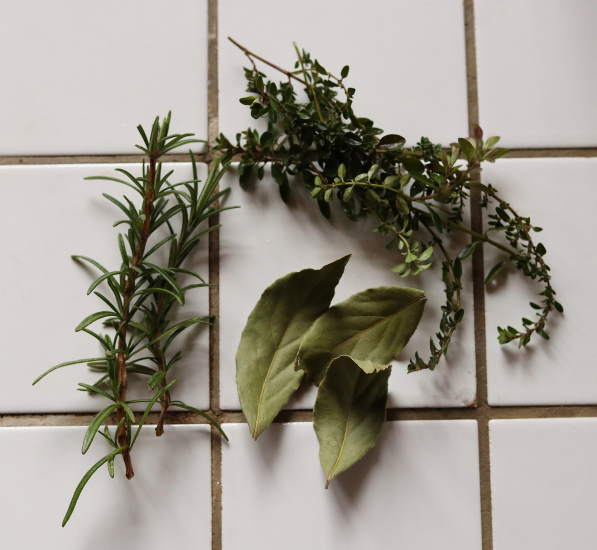 picture of a homemade bouquet garni